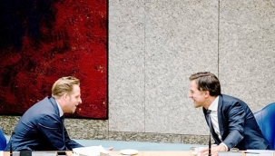 Hollanda'da yeni önlemler yok, hastaneler alarm veriyor