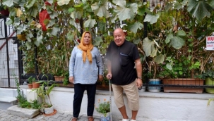 Hollanda'dan getirdiği kabağın boyu 120 metreyi buldu