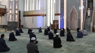 Hollanda'da Diyanet Vakfı, Cuma namazları konusunda kararını verdi