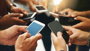 Türkiye'de cep telefonlarına kayıt harcı artışı…