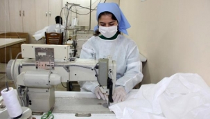 Türkiye'de Meslek lisesinin diktiği tıbbi önlükler Hollanda'ya gönderildi