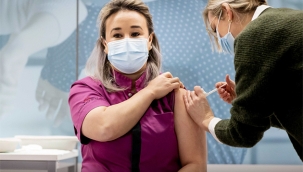 Hollanda'da koronavirüs aşılaması başladı