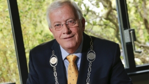 69 yaşındaki Opmeer Belediye Başkanının kalbi durdu