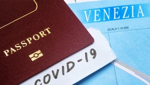 Hollanda Sağlık Konseyi: "Devlet daireleri ve okullar aşı sertifikası isteyebilir"