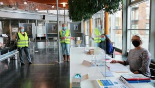 Hollanda'da genel seçimlerde oy kullanma işlemi devam ediyor
