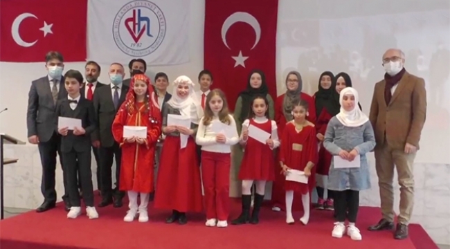 Hollanda'da İstiklal Marşı'nı Güzel Okuma Yarışması sonuçlandı