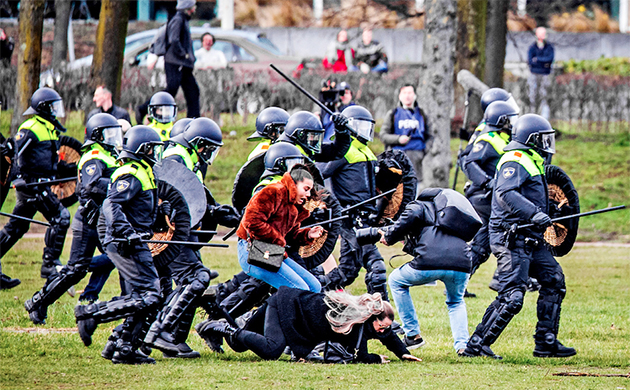 Hollanda'da polis şiddetine ilişkin 6 suç duyurusu