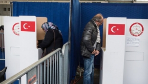 Hollanda'dan Türk politikacılarına seçim propagandası yasağı