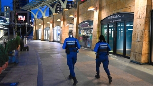 Hollanda'da son bir hafta içinde sokağa çıkma yasağınını ihlal eden 6 bin 287 kişiye para cezası verildi