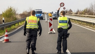 Hollanda'dan Almanya'ya girişlerde negatif test mecburi oldu