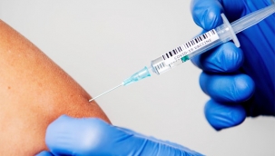 Hollanda, Johnson & Johnson aşısında devam kararı aldı