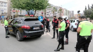 Türkiye'de denetime takılan gurbetçi "Aracımda 1 trilyon var sizinle gelemem" dedi