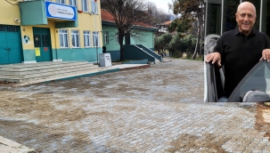 Hollanda'daki Özyar ailesinden Türkiye'deki ilkokula anlamlı yardım