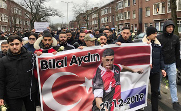 Hollanda'da bıçaklı saldırıda hayatını kaybeden Türk futbolcu Bilal Aydın'ın katillerinin cezası belirlendi