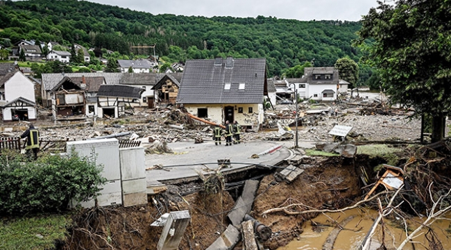 Avrupa'da sel felaketi: Almanya ve Belçika'da can kaybı 100'ü geçti, 1300 kişiden haber alınamıyor