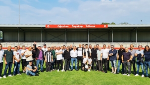 Oğuzhan Özyakup, Hollanda'da Beşiktaşın şampiyonluk kutlamalarına katıldı