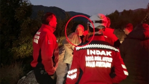 Türkiye'de kurtarma ekibiyle birlikte kendisini arayan adam Hollanda basınında gündem oldu