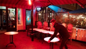 Hollanda'da kısmi kapanma dönemi başladı