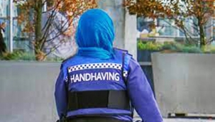 Hollanda'da Utrecht belediyesinden başörtüsüne onay
