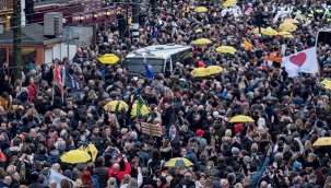 Başkent Amsterdam'da düzenlenen protestolarda 30 kişi gözaltına alındı