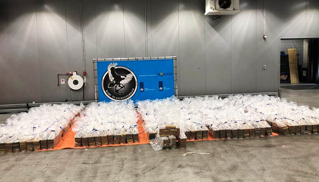 Hollanda'nın Rotterdam Limanında, 4 ton kokain ele geçirildi
