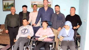 Hollandalı iş insanından Samsunlu bedensel engellilere akülü sandalye