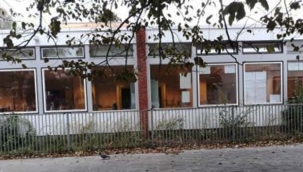 Eğitim Bakanı, Amsterdam İslam Okulu Vakfı yönetiminden istifalarını istedi