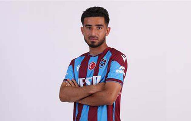 Trabzonspor'a transfer olan 19 yaşındaki Naci Ünüvar, babasının ortağı olduğu şirkete de 20 bin euro kazandırdı
