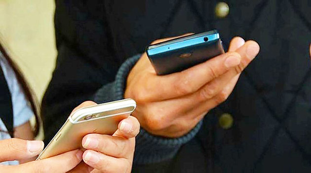 Avrupalı Türkler 1 Kasım'dan itibaren 2 yıl yerine 3 yılda bir ücretsiz telefon kayıt ettirebilecekler