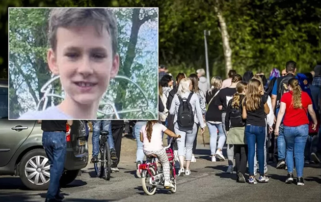 Hollanda'da 9 yaşındaki oğlunun hunharca öldürülmesi acısına dayanamayan annenin kalbi durdu 