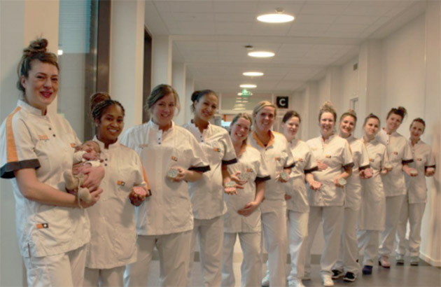Hollanda'da hastanede 13 iş arkadaşın aynı zamanda hamile olması şaşırttı 