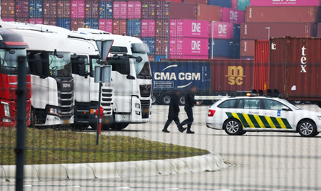 Hollanda'da Türkiye için yardım malzemesi taşıyan kamyonda uyuşturucu bulundu