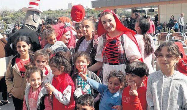 Hollanda'daki Türk çocuklara "deprem bölgesindeki bir çocuk ile mektup arkadaşı ol" çağrısı
