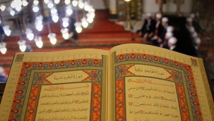 Bu gece Mevlid Kandili. Bu özel günde neler yapılır, tarihini ve önemini öğrenin. Mevlit Kandili ile ilgili detaylar...