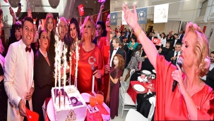 Hollanda'da 8.Altın Lale Cumhuriyet Balosu 100.Yıl Özel Gecesi'nde 'Türkiye' coşkusu