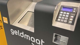 Hollandada bankalar parayı bloke etmeye ve ATM'leri kaldırmaya başladı