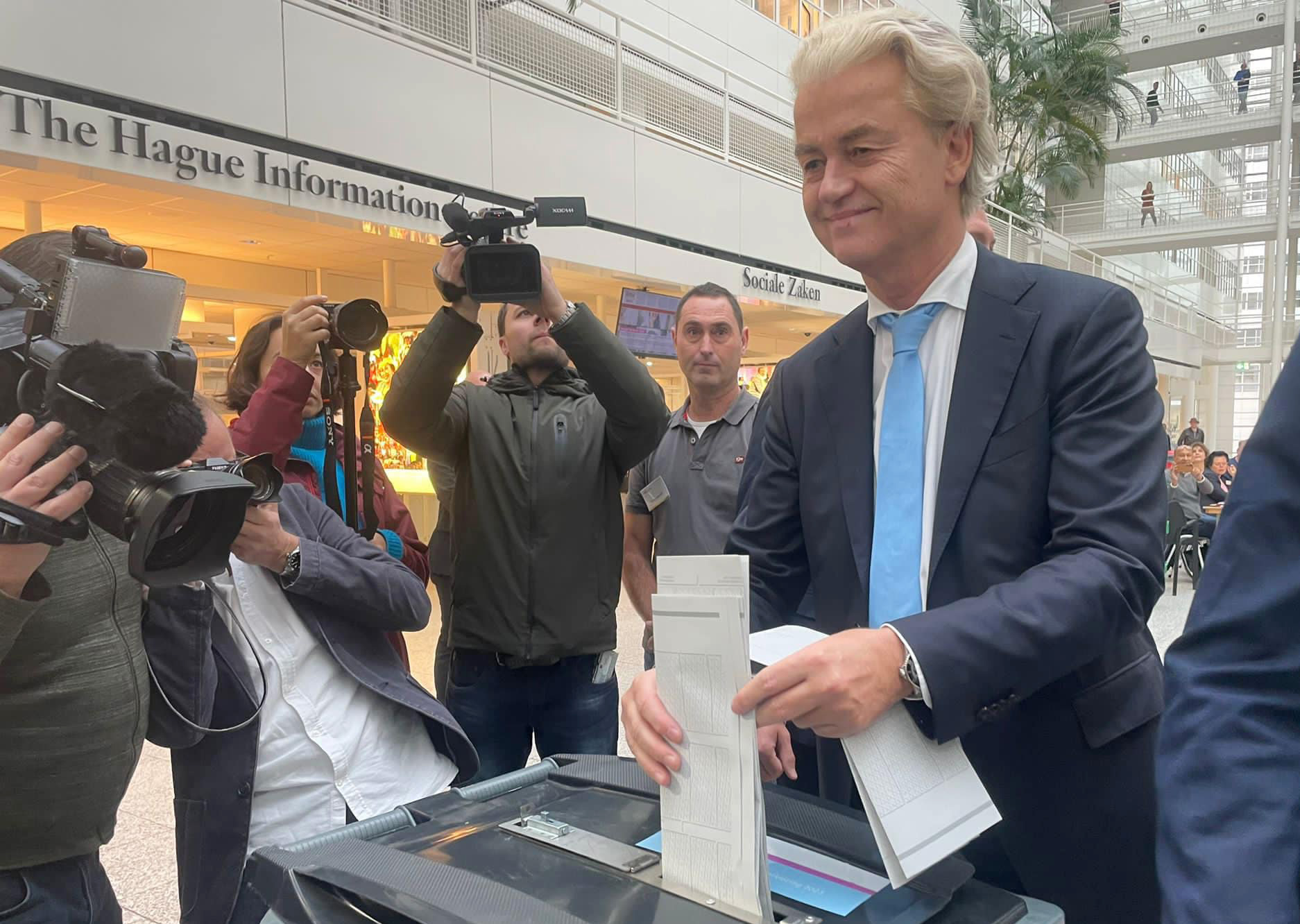 Hollanda'da Yeşilgöz'ün açıklamaları Başbakan olma hayalleri kuran Wilders'da şok etkisi yarattı
