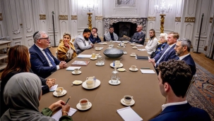 Hollanda Kralı Willem Alexander, Müslüman ve Müsevi temsilcilerini kabul etti