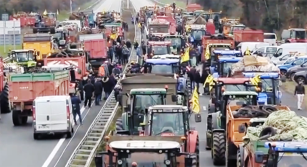 Avrupa'da tarım politikalarını protesto eden çiftçiler Belçika-Hollanda sınırını kapattı