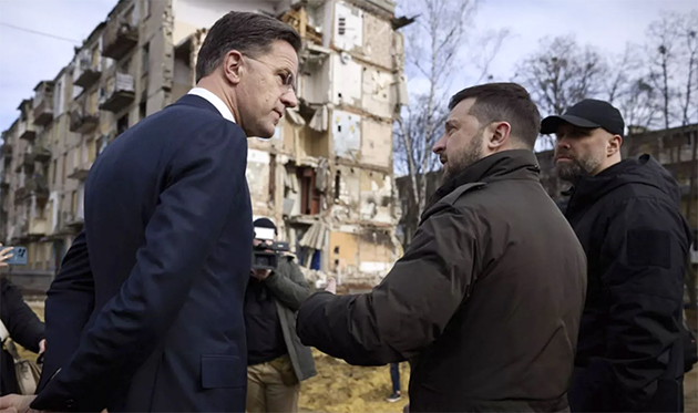 Hollanda'dan Ukrayna'ya 1 milyar avroluk askeri yardım