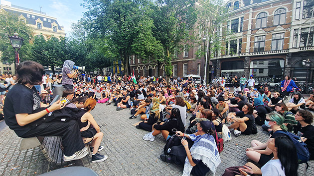 Hollanda'da öğrenciler İsrailli kurumlarla işbirliğini protesto etmeye devam ediyor