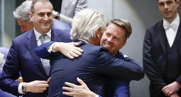 Hollanda'da kabine, aşırı sağcı bakan Marjolein Faber'in iltica yasalarına yeşil ışık yaktı