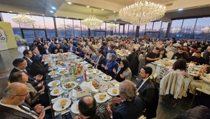 Hollanda'da UID iftarına yoğun ilgi
