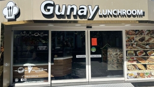 Zaandam kentindeki Türk iş yeri Günay'ın kapısına, Belediye Başkanı kararıyla kilit vuruldu