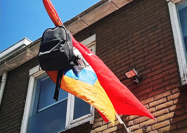 Hollanda'da orta ve lise dengi okulları bitirme sınav sonuçları açıklanmaya başladı