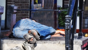 Amsterdam'da 31 Yıl Önce Ölü Bulunan Evsiz Adamın Kimliği Belirlendi