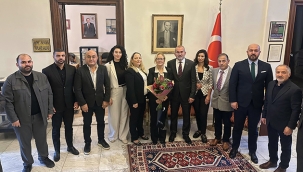 Hollanda'da Sivil Toplum Kuruluşlarından Lahey Büyükelçisi Yazgan'a Ziyaret