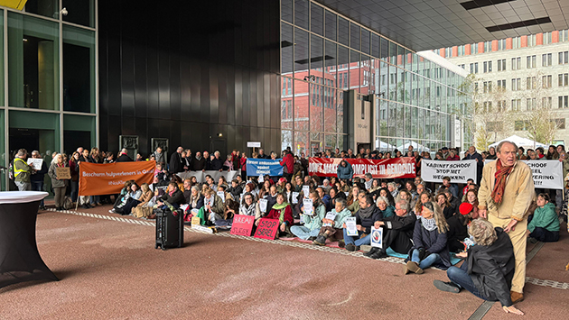 İsrail'in Küresel Sumud Filosu'na saldırısı Hollanda'da protesto edilmeye başlandı