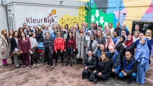 Kraliçe Maxima,'dan Göçmenlerin Yoğun Olarak Yaşadığı Semte Ziyaret 