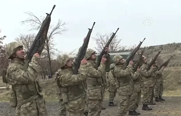 AK Parti'den Gurbetçilere İki Müjde: Askerlik Muafiyeti ve Tam Zamanlı Çalışma Hakkı Geliyor